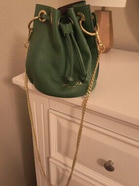 Anna Paola Bucket Bag